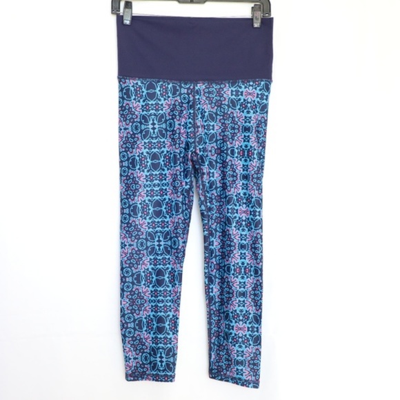 Fabletics Blue Crop Leggings NEW XS - Picture 3 of 6